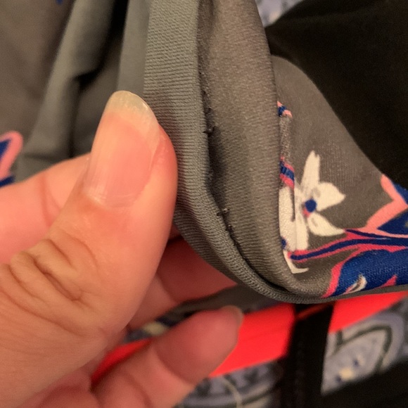 GUC Jolyn Holden top, size S, color “Dashed” - Picture 4 of 6